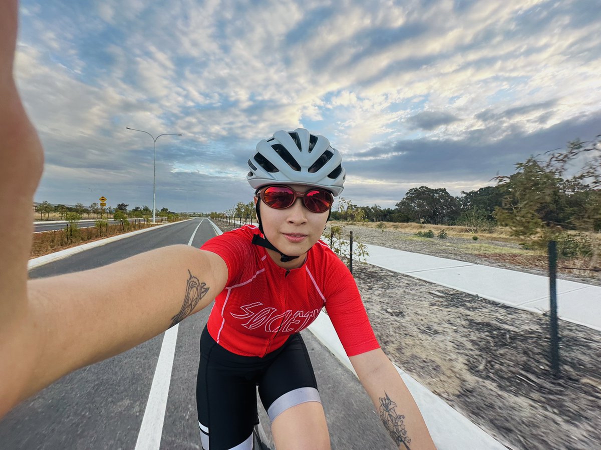 avreal__'s tweet photo. i love my oakley https://t.co/NAmKUVIr78