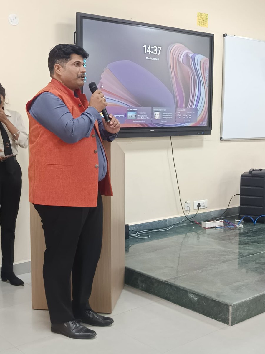 Students at Usha Martin University showcased creative scientific projects on National Science Day, highlighting research, innovation, and the vital role of women in science for a developed India.
#ScienceDay2026 #WomenInSTEM #ResearchCulture #Education