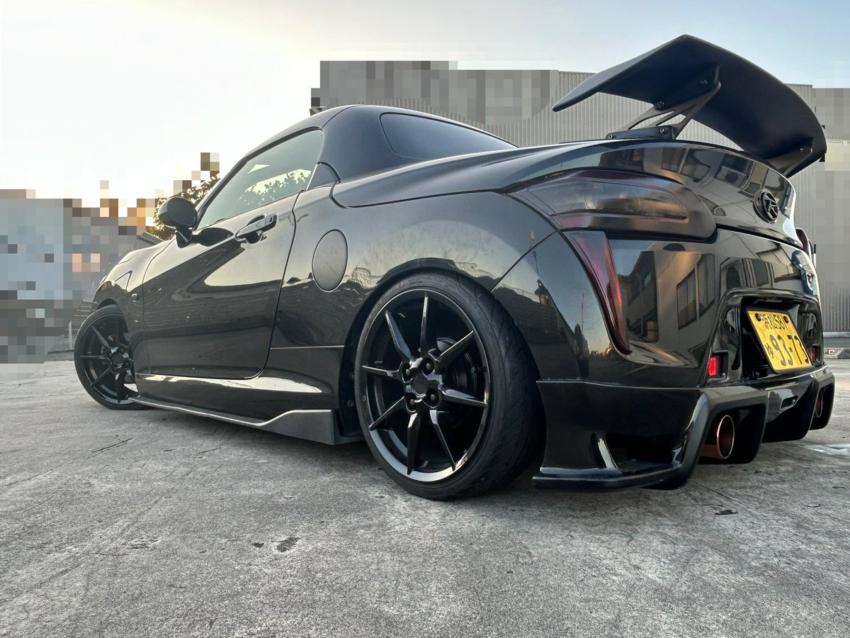 はると tweet media