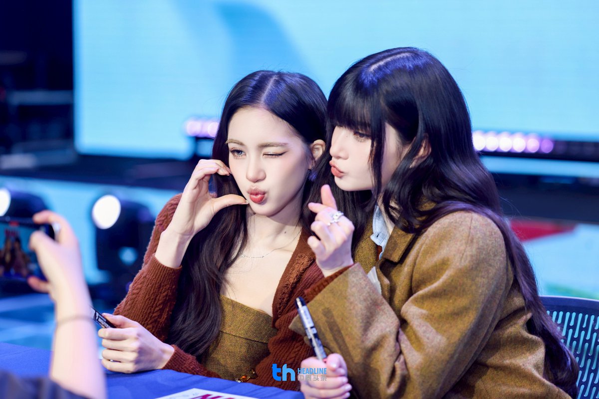 TH CONCERT tweet media