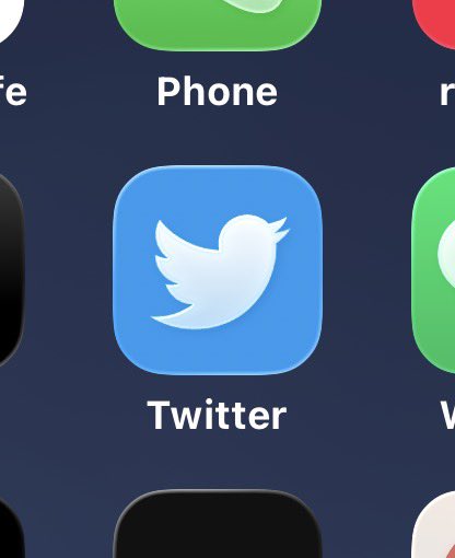 아직 X가 아닌 트위터에 머물고 있는 1인이기도 함,,,