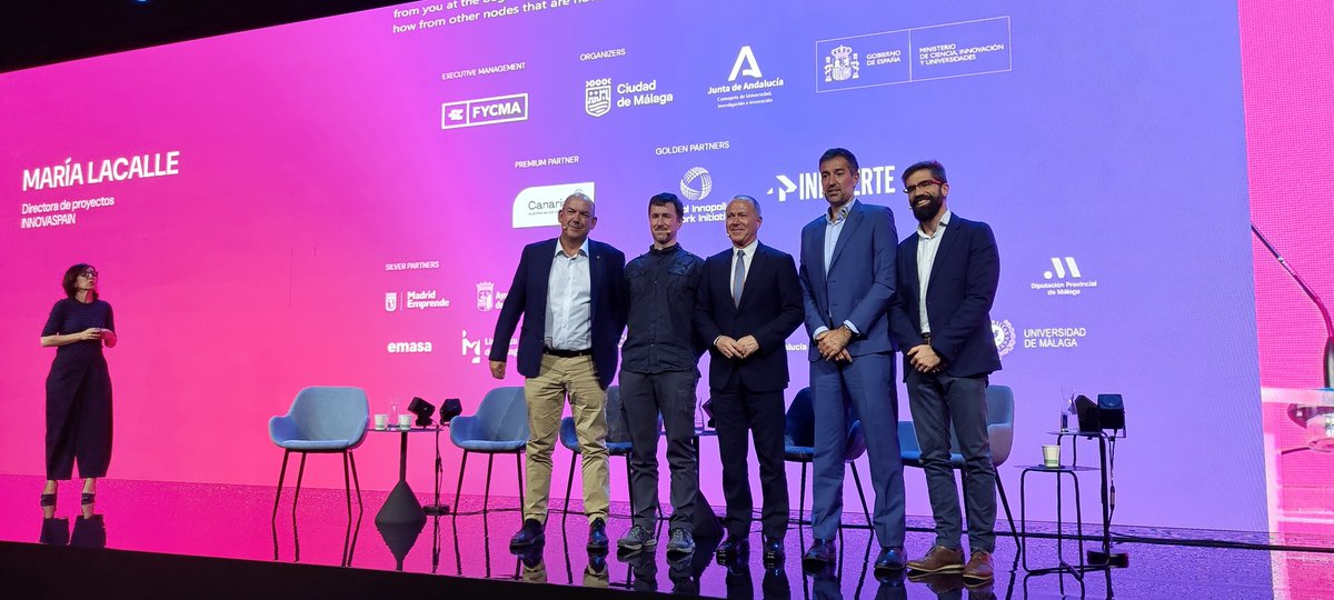 DecentraLabs tweet media