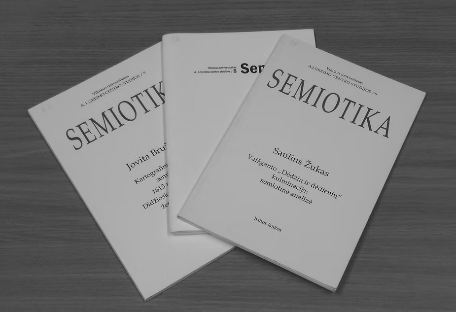 EuroCompLit's tweet photo. #CFP for the special issue of Semiotika (2027) on Sociocriticism
⏳Deadline: December 15, 2026
Please send your submission to sociokritika@protonmail.com
#historie #Sociology #textanalysis
👉https://t.co/ZOwiFSuHyi https://t.co/W0a9ncUeJH