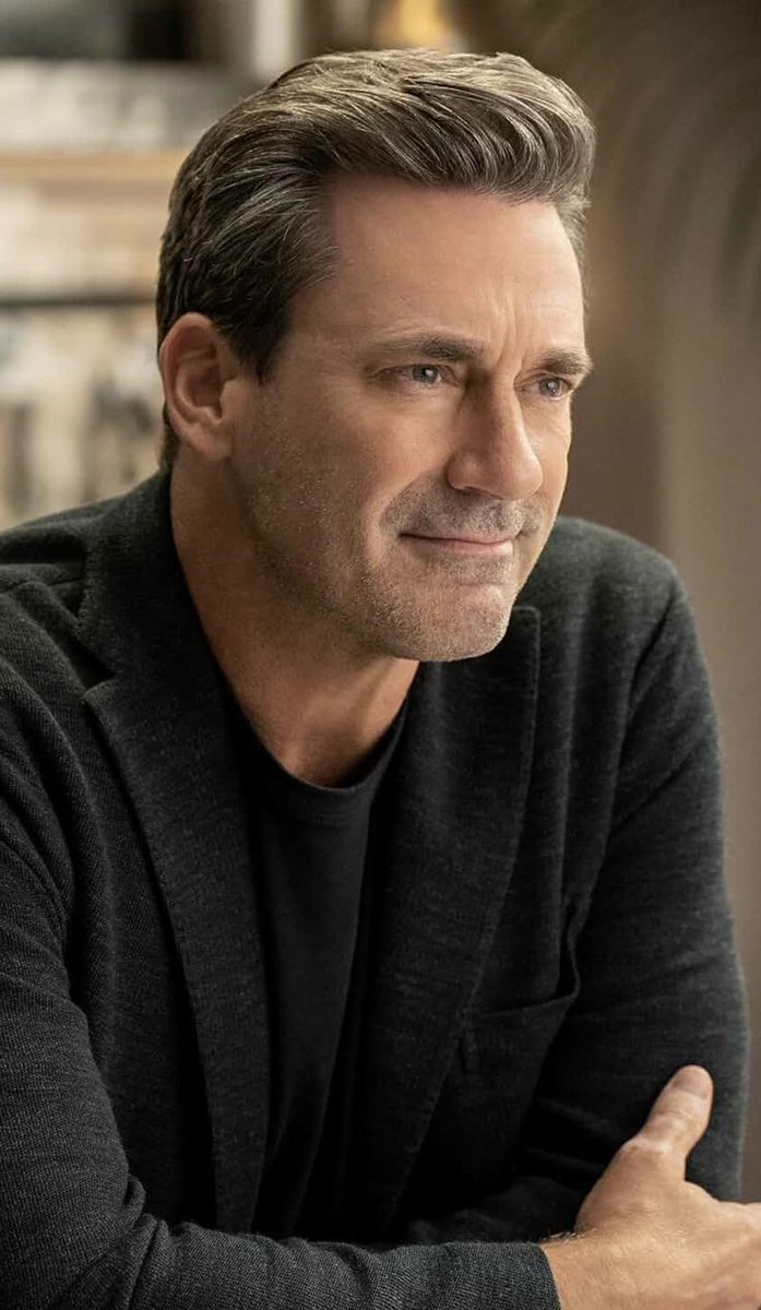 perezt70's tweet photo. Hoy cumple 55 años Jon Hamm. https://t.co/6tQqW1hJw2