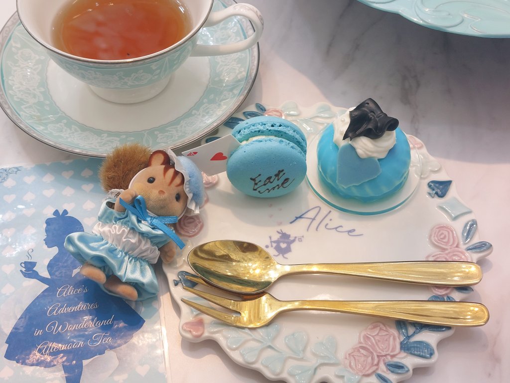 ri_su_co's tweet photo. アリスとリスのティーパーティー🩵

 #シルバニア  #sylvanianfamilies https://t.co/0xgYONNQ2j