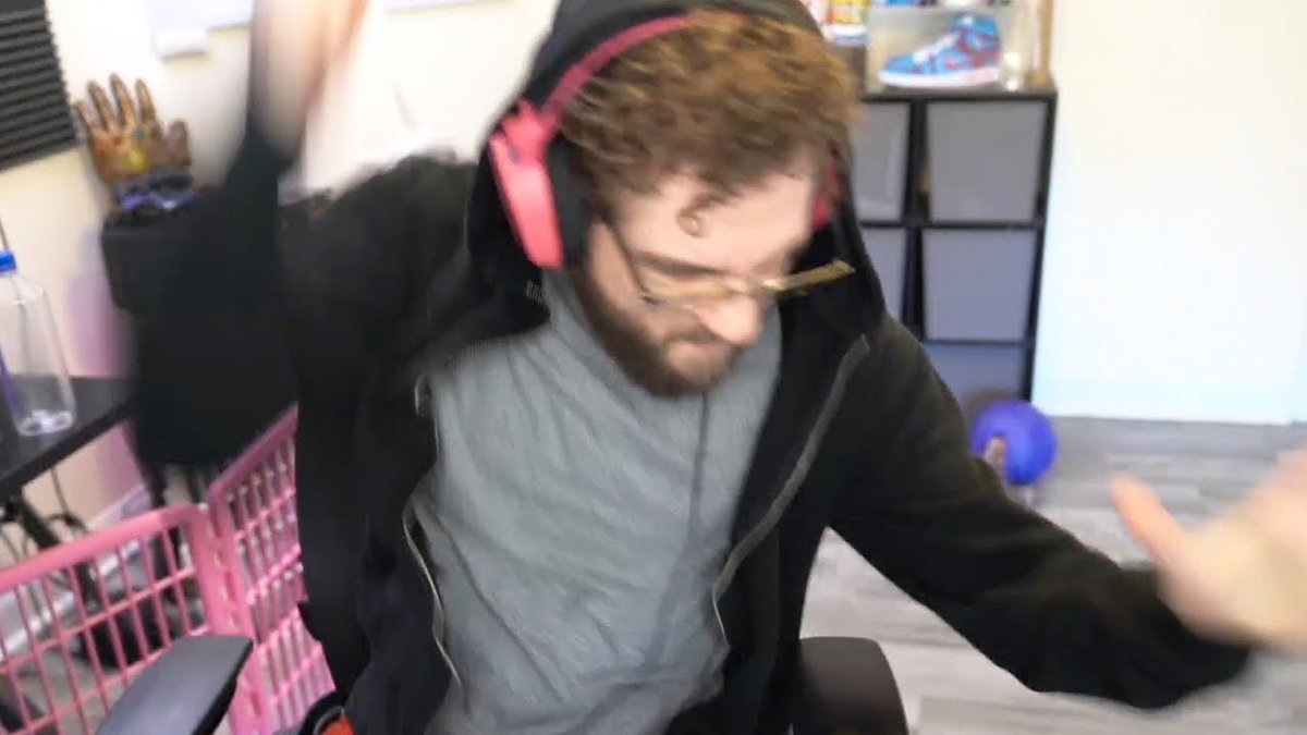 Tweeting tweet media