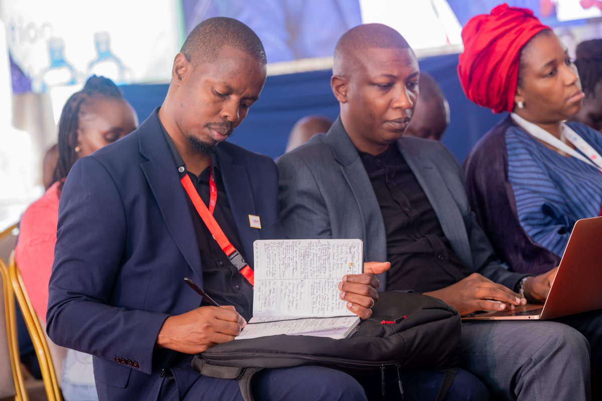 Amref International University (AMIU) tweet media