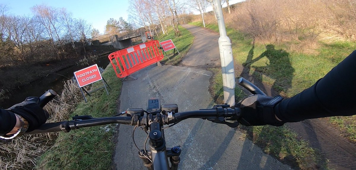 M_Hartl's tweet image. Beautiful morning in #WardieBay: today: #CyclingToWork; #admin; #meetings; #amwriting; #lifeofanacademic markhartl.hw.ac.uk