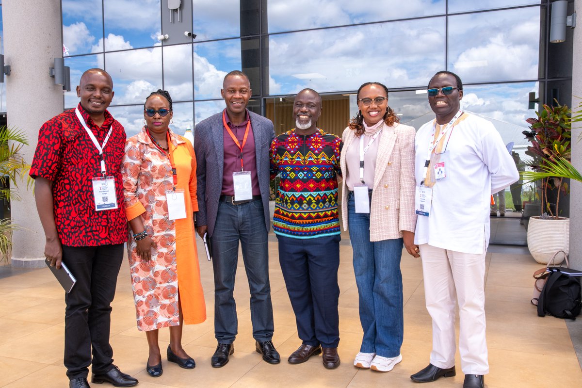 Amref International University (AMIU) tweet media