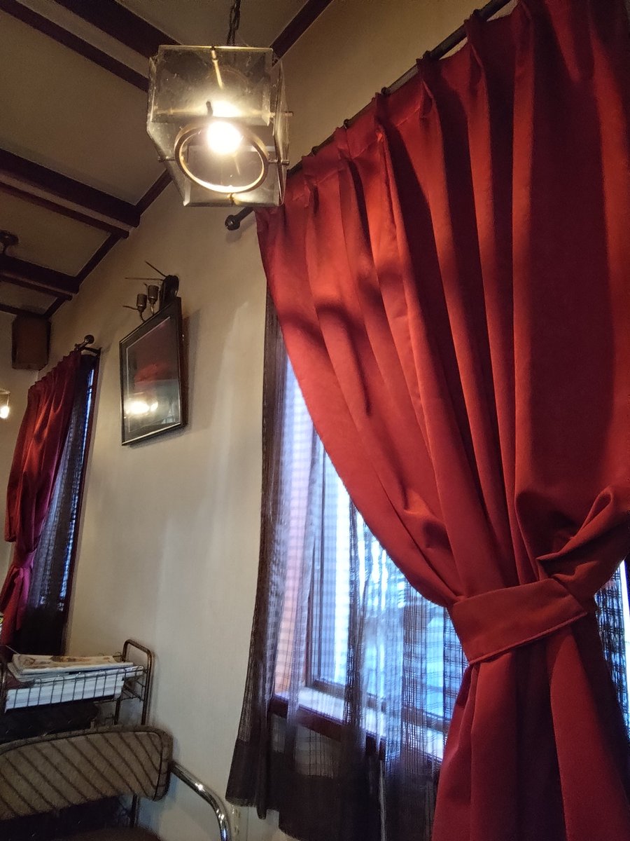 ため口 tweet media