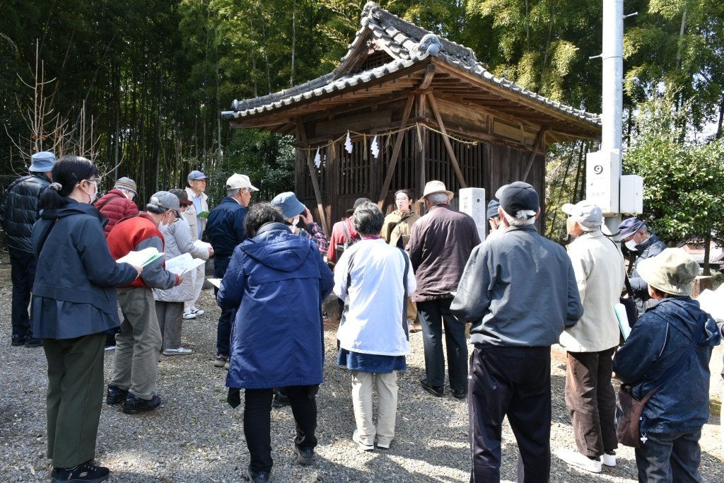 当館では、3月7日(土)に「西南戦争戦跡めぐり」を開催し、熊本隊隊長・池辺 吉十郎（いけべ きちじゅうろう）ゆかりの地、寺田・伊倉、小天、横島をめぐりました。ご参加頂いた皆さん、本当にありがとうございました！