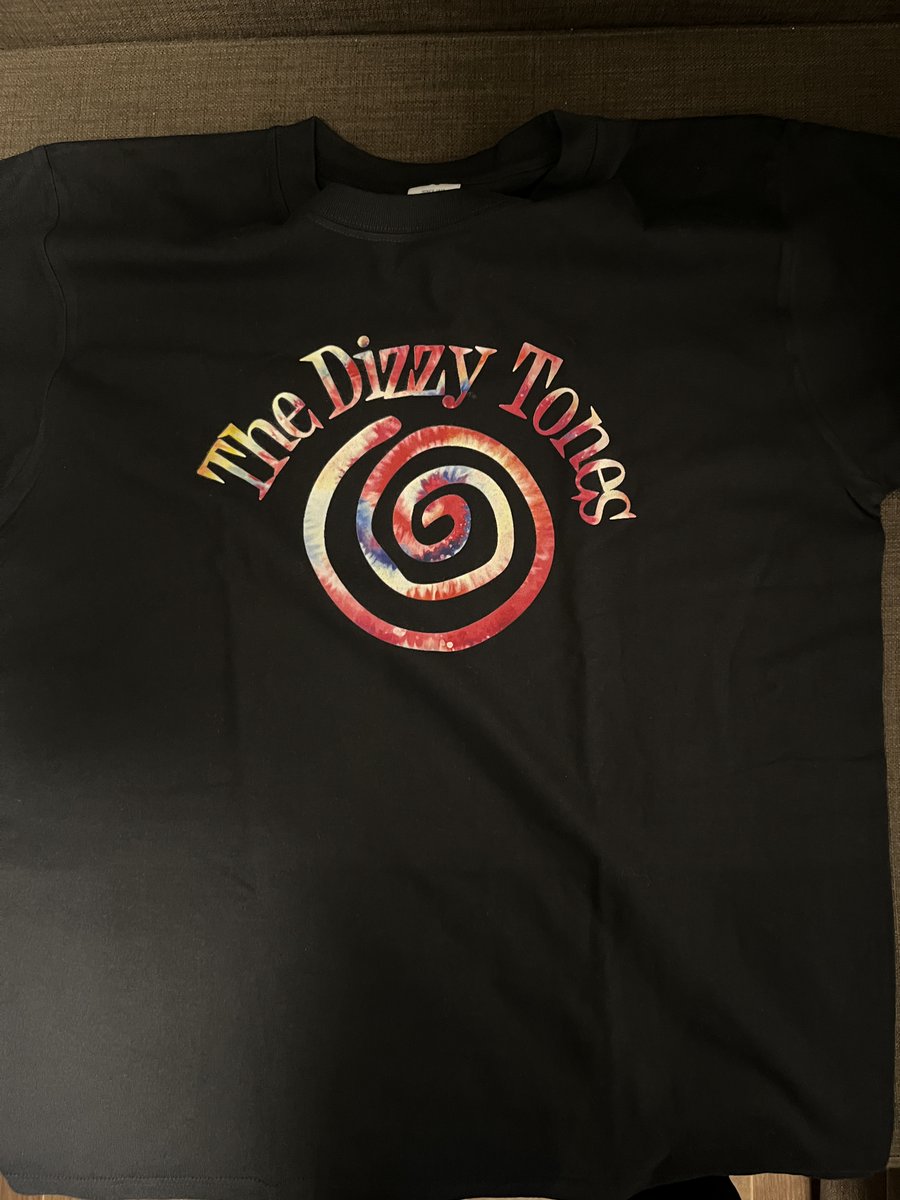 TheDizzyTones's tweet photo. New T &amp; Tote bag !
Tシャツはニューカラー各サイズ(XS〜XXL)2500円、トートバッグは各1500円で4/4の横浜サムズアップから販売予定です！ https://t.co/AgOzGdw7Vo
