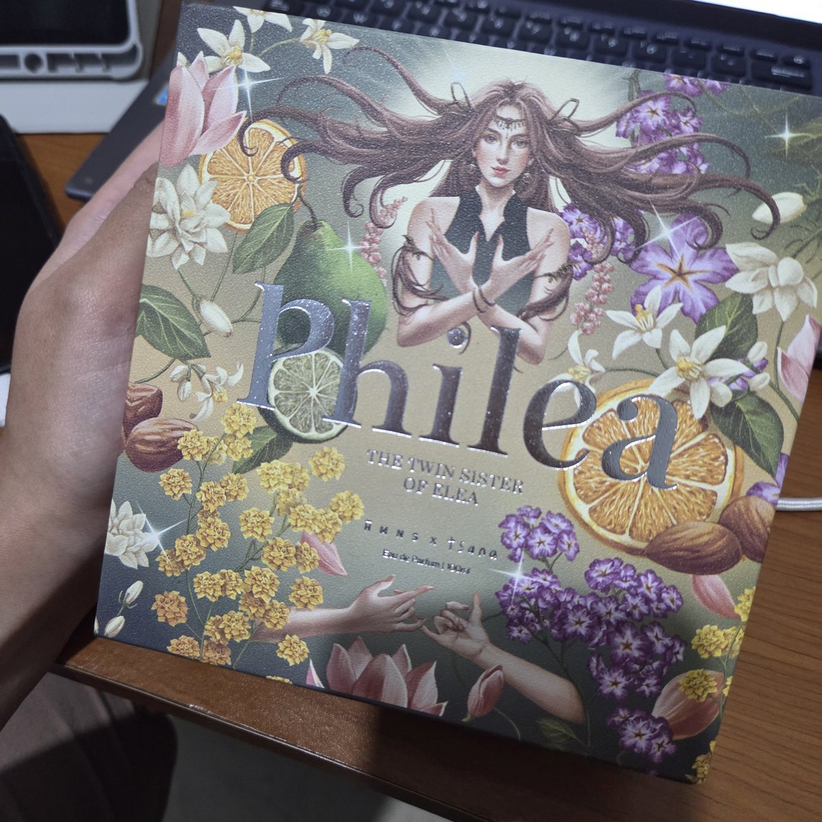 bliblaable's tweet photo. WTS Parfum HMNS PHILEA

baru 5x spray, tapi kurang cocok sama wanginya ternyata. beli di paskal minggu lalu 385K

Aku jual 300K ajaa, nego tipis jangan sadis2 :(

📍Khusus bandung ya #wts https://t.co/zoxWjeadpx