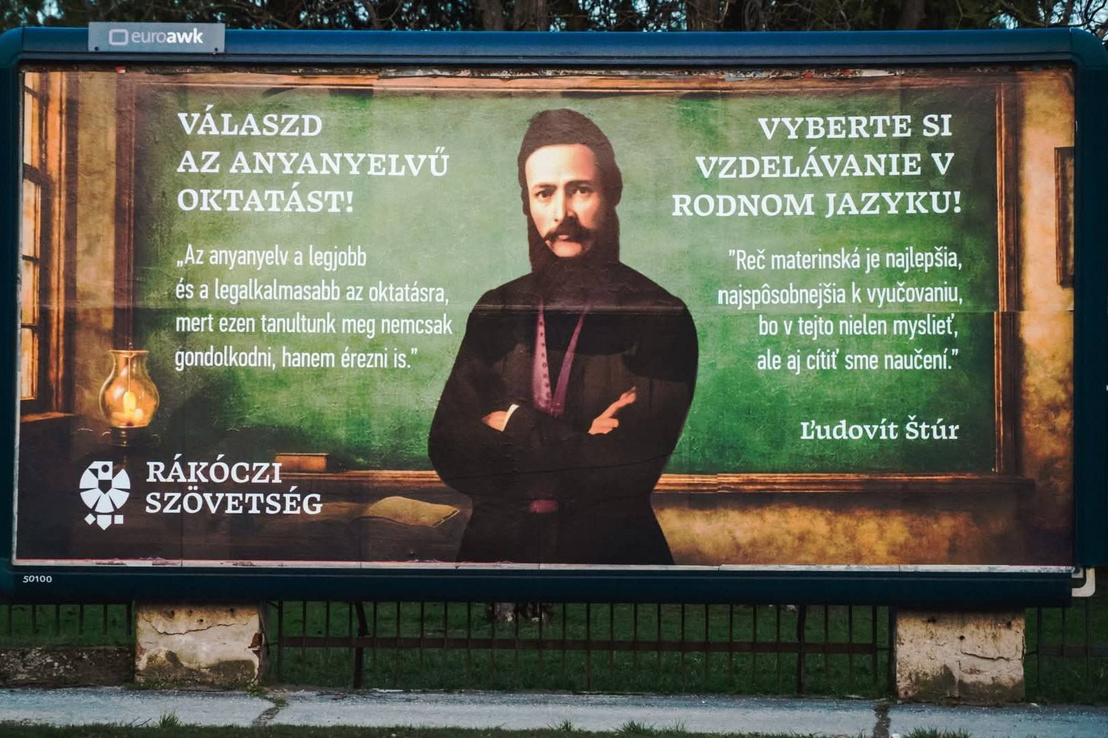 indexhu's tweet image. A legnagyobb szlovák szavaival vágtak vissza a magyarok a nacionalista provokációra.

index.hu/kulfold/2026/0…

Fotó: Orosz Örs / Facebook

#Hungary #Slovakia #campaign #posters #indexhu