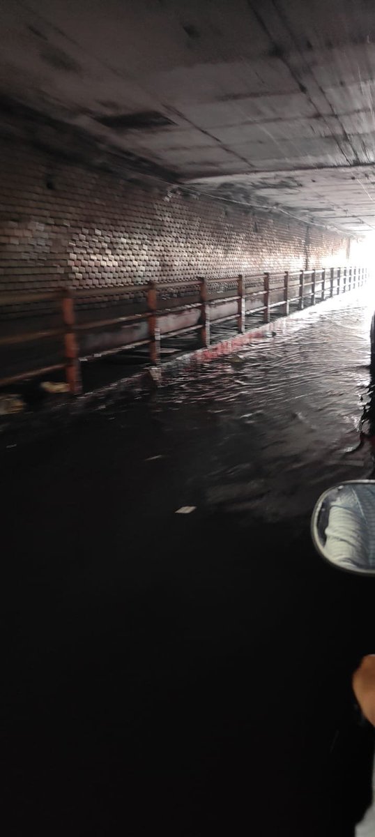 NamoClub6's tweet photo. @DelhiJalBoard  ye seewer ka paani Rani bagh underpass me 15 din se bhra hua . But no one take action. MLA ji ko bhi bol diya .but no action plz take action https://t.co/iC6lJJUFjQ