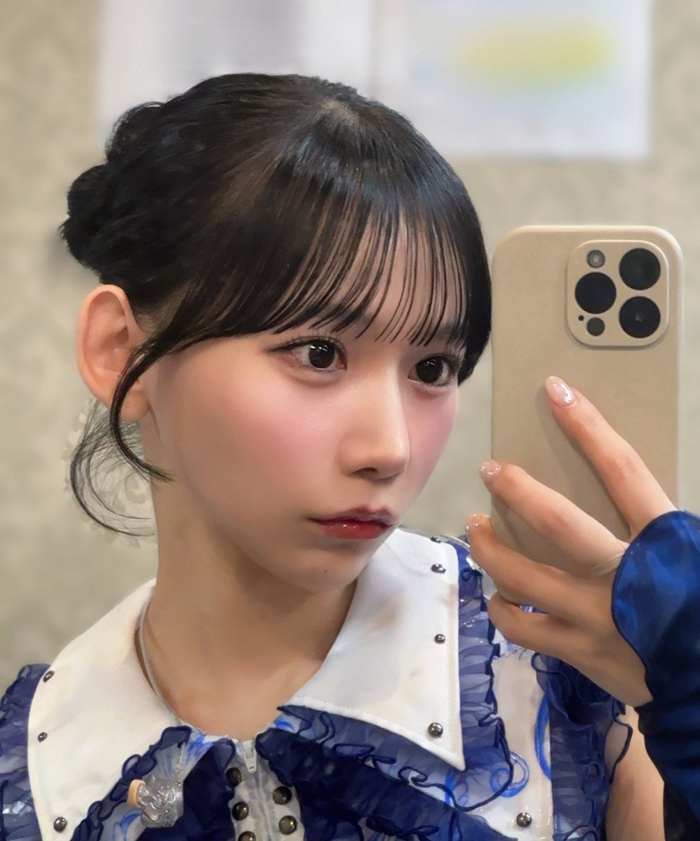 好きなもの
yosugala￤黒坂未来￤夏￤未来ちゃんの耳の前の髪の毛