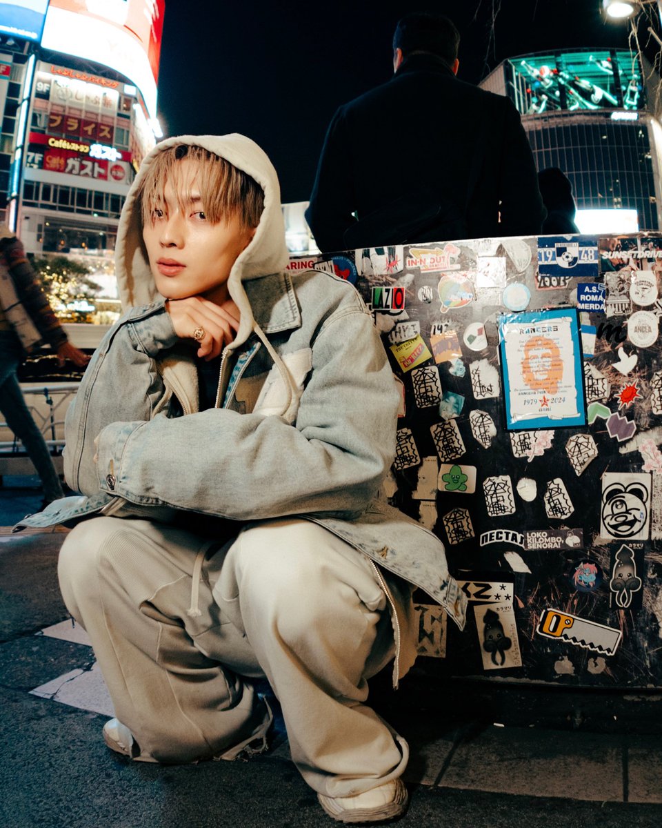 ONE OR EIGHT tweet media