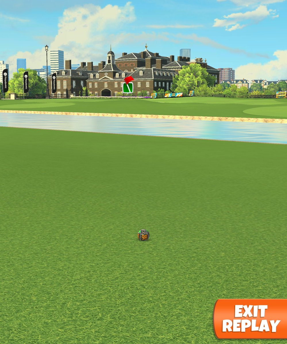 JeffreyOrleans's tweet photo. @GolfClashGame the game is glitching big time. Playing an opponent and they hit it into the rough but somehow they are hitting from the fairway next shot. This has happened to me multiple times. I screenshotted where their ball ended up and where they hit from. Please explain! https://t.co/Oh11ObAbgw
