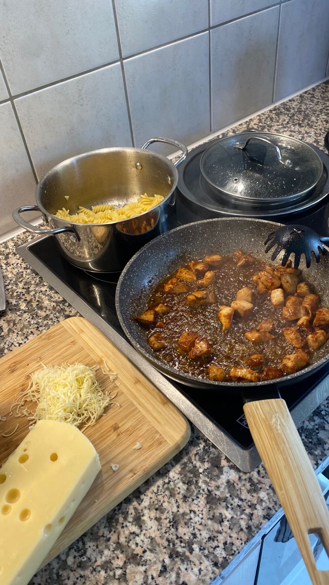 𝙏𝗜𝗥𝗔𝗗𝗝𝗔 𝙋𝗥𝗔𝗬𝗔𝗡𝗔 tweet media