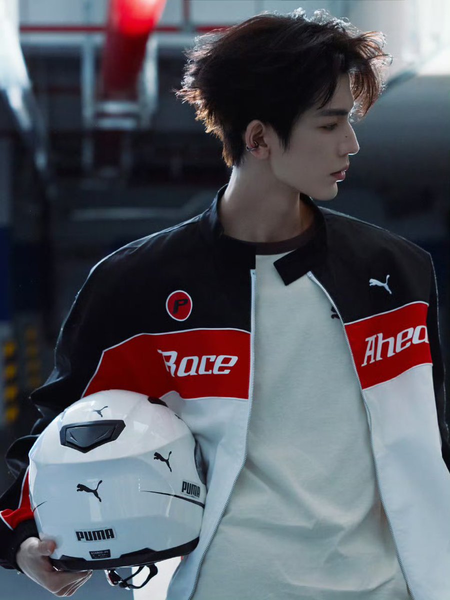 โฮ้กปี๊บ พระเอกฟิคท่านหนึ่ง 
เตรียมตัวอยู่ในฟิตอีก500เรื่อง
🤧🤧🤧🤧
#จางหลิงเฮ่อ #zhanglinghe