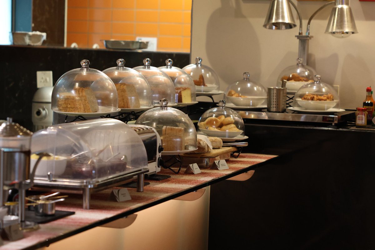 Hotel Verde tweet media