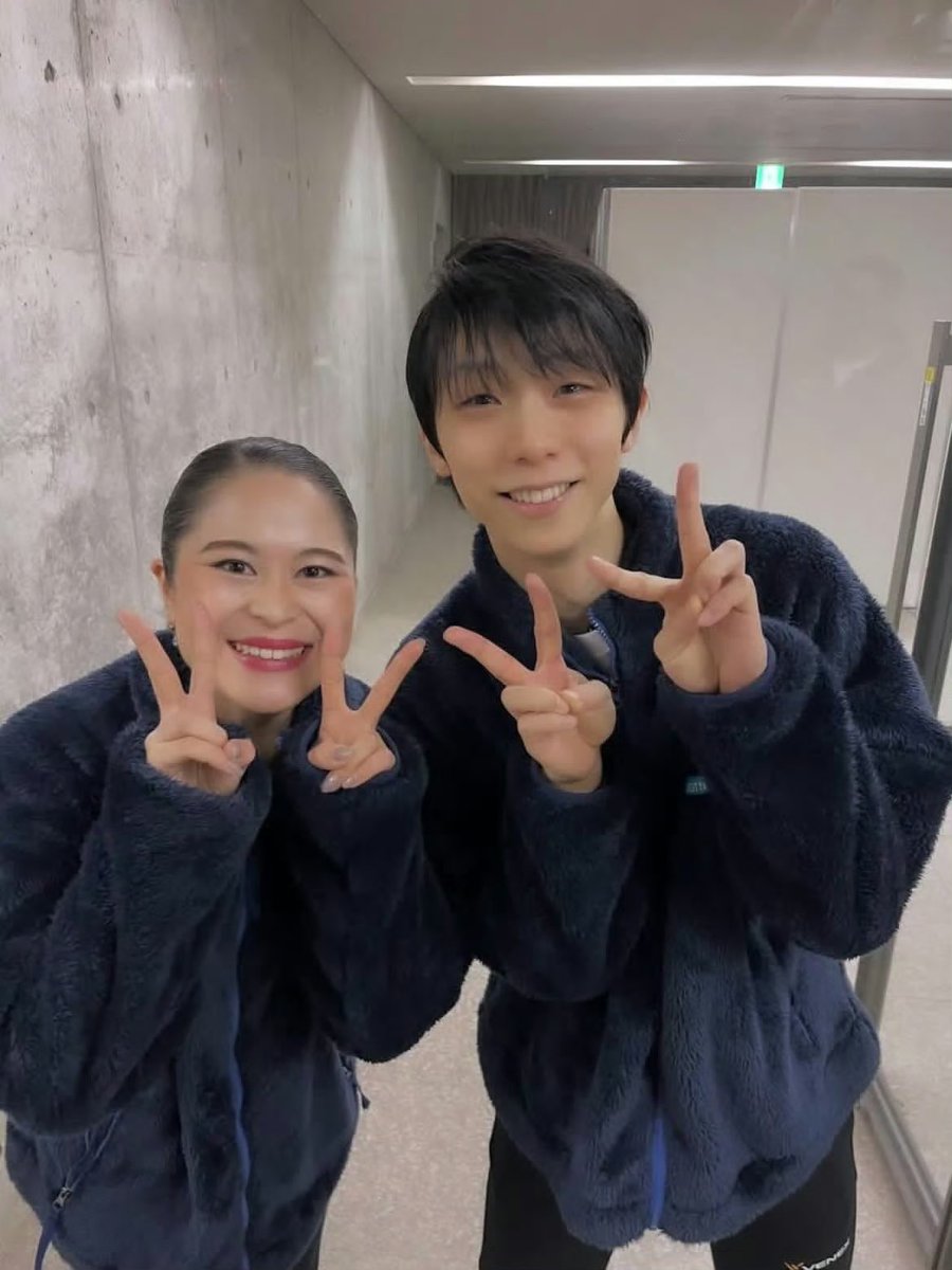 羽生結弦を応援するパリ tweet media