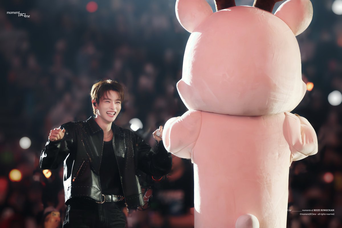 momentscene913's tweet photo. 260307 RIIZING LOUD in SEOUL FINALE
　┓　　　┏
　┗┓　┏┛
　　┫　┣　
┏┳┻━┻┳┓
┗┫　　　┣┛
　┣　　━┃　
┏┛　　 〃┃
┃▼　　　┣━┳┓
┗┻┳━━┛　┣┛
🦌 ┃┏┓┣┓┃
　　┗┛┗┛┗┛

#성찬 #SUNGCHAN #ソンチャン #RIIZE #라이즈 https://t.co/1HBa7QuttQ