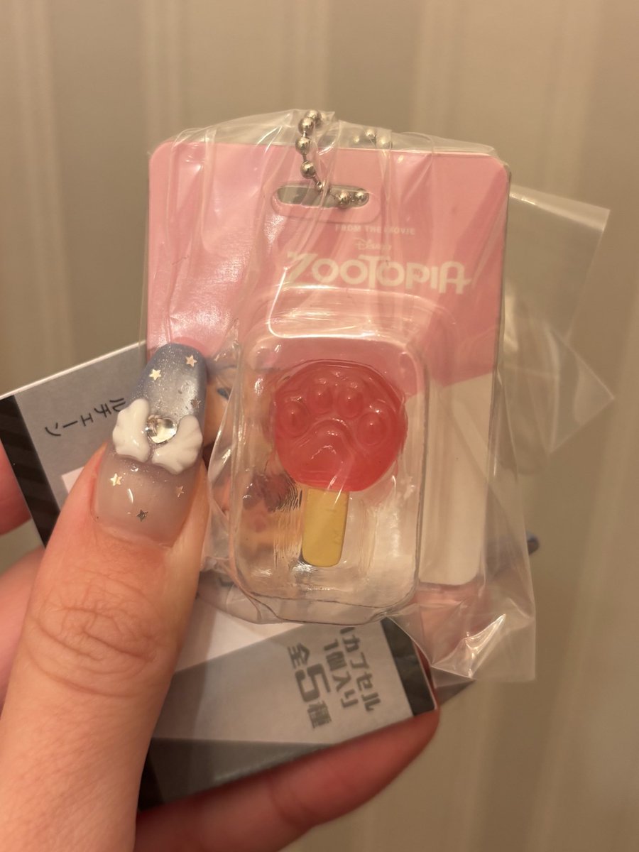るん tweet media