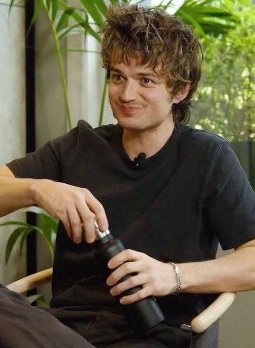 Annabel 🍎🎸⭐️ tweet media