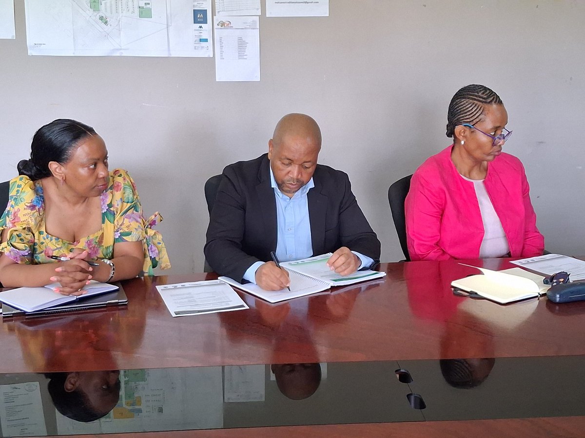 Environmentza tweet media