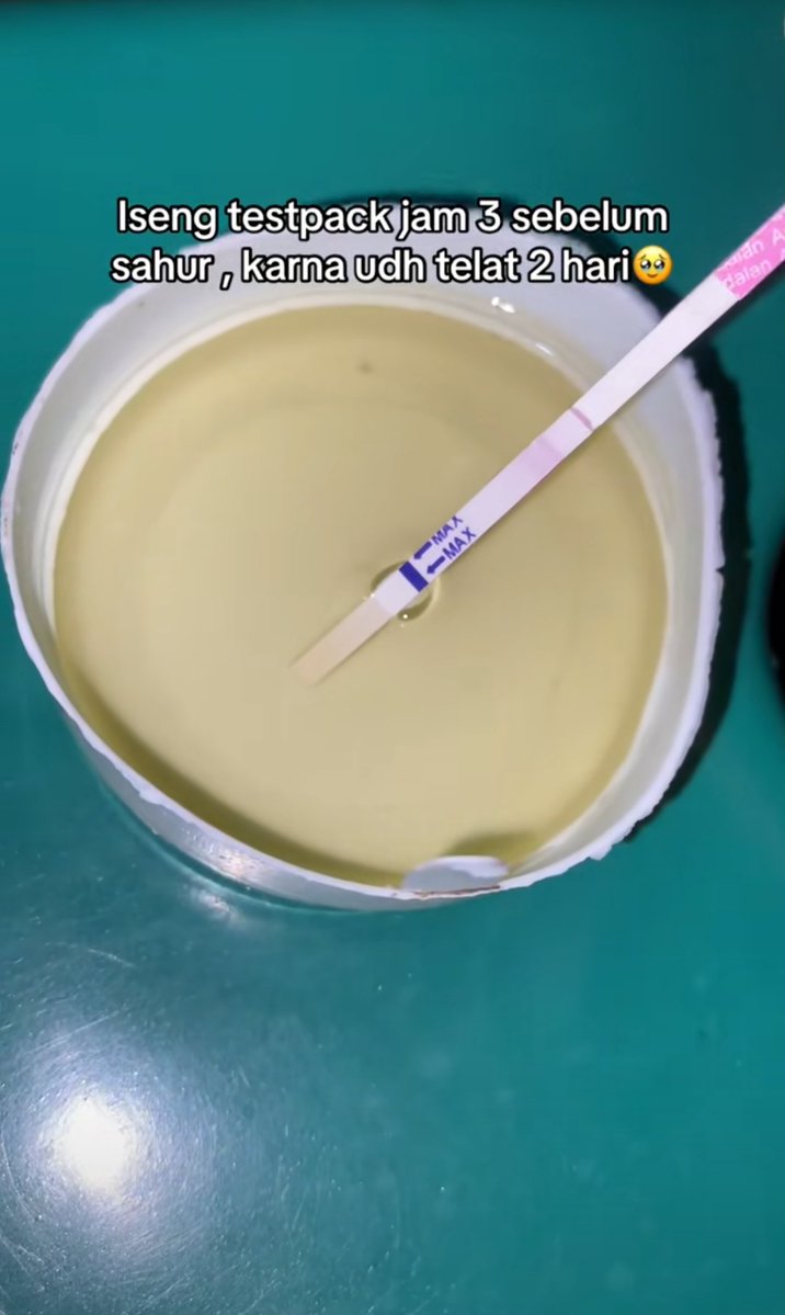 akhirnya baru tau cara kerja testpack njirr, kirainn di masukin ke anu 😭😭