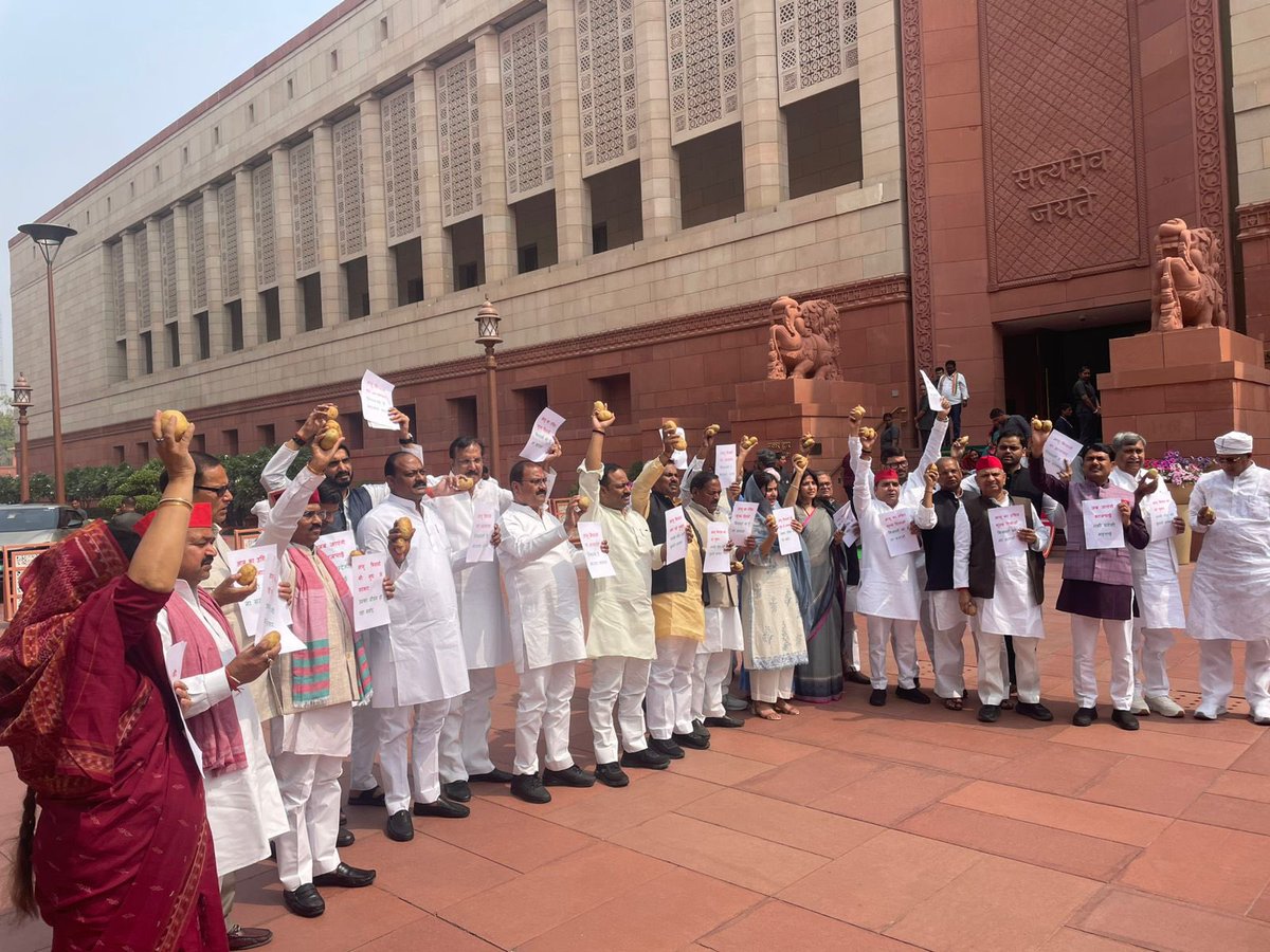 Akhilesh Yadav tweet media