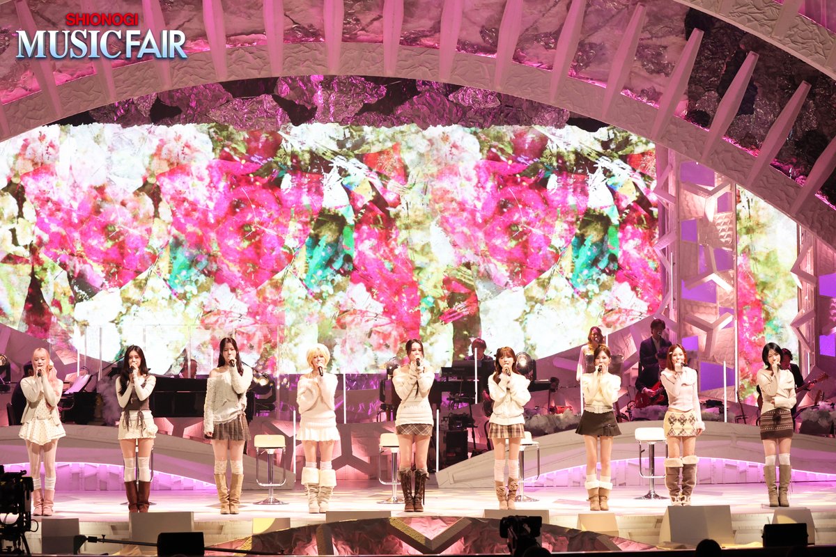 MUSICFAIR_Fuji's tweet photo. 3月21日 放送
3100回記念コンサート
⭐️第３夜⭐️

🎵サヨナラバス（#ゆず×#宮野真守）
🎵Dear・・・（#NiziU）
🎵EXCITE（#三浦大知）
🎵恋のつぼみ（#倖田來未×#WEST.）
🎵主人公（#さだまさし×#井上芳雄）

お楽しみに‼️✨

#MUSICFAIR
#ミュージックフェア https://t.co/H2mZ0OAOQj