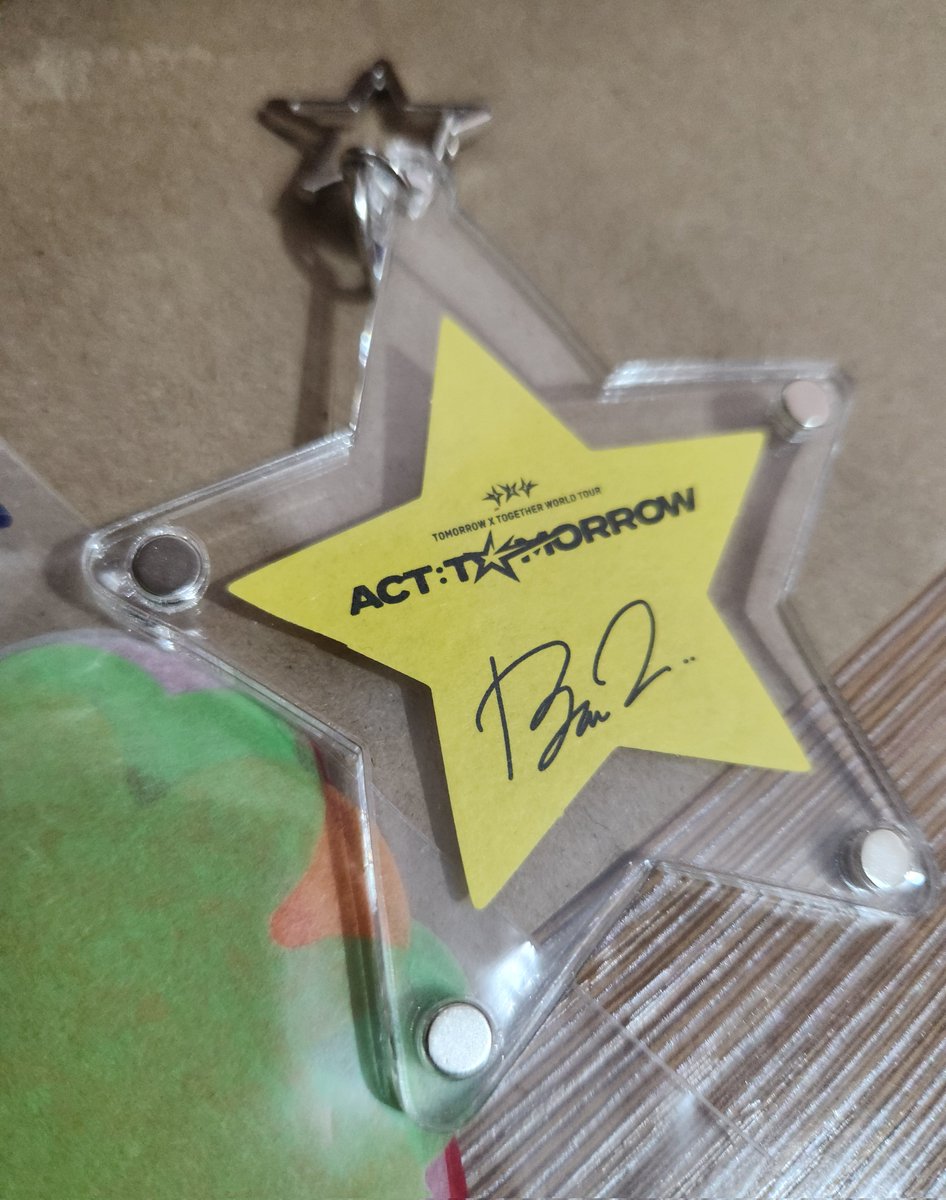 Kinhee 💜 tweet media