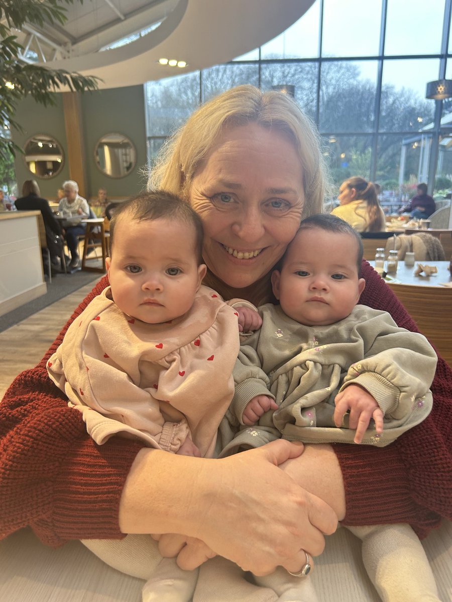 DdayGeek's tweet photo. My beautiful world 🩷🥰🩷🥰 https://t.co/JyufWOqXhy