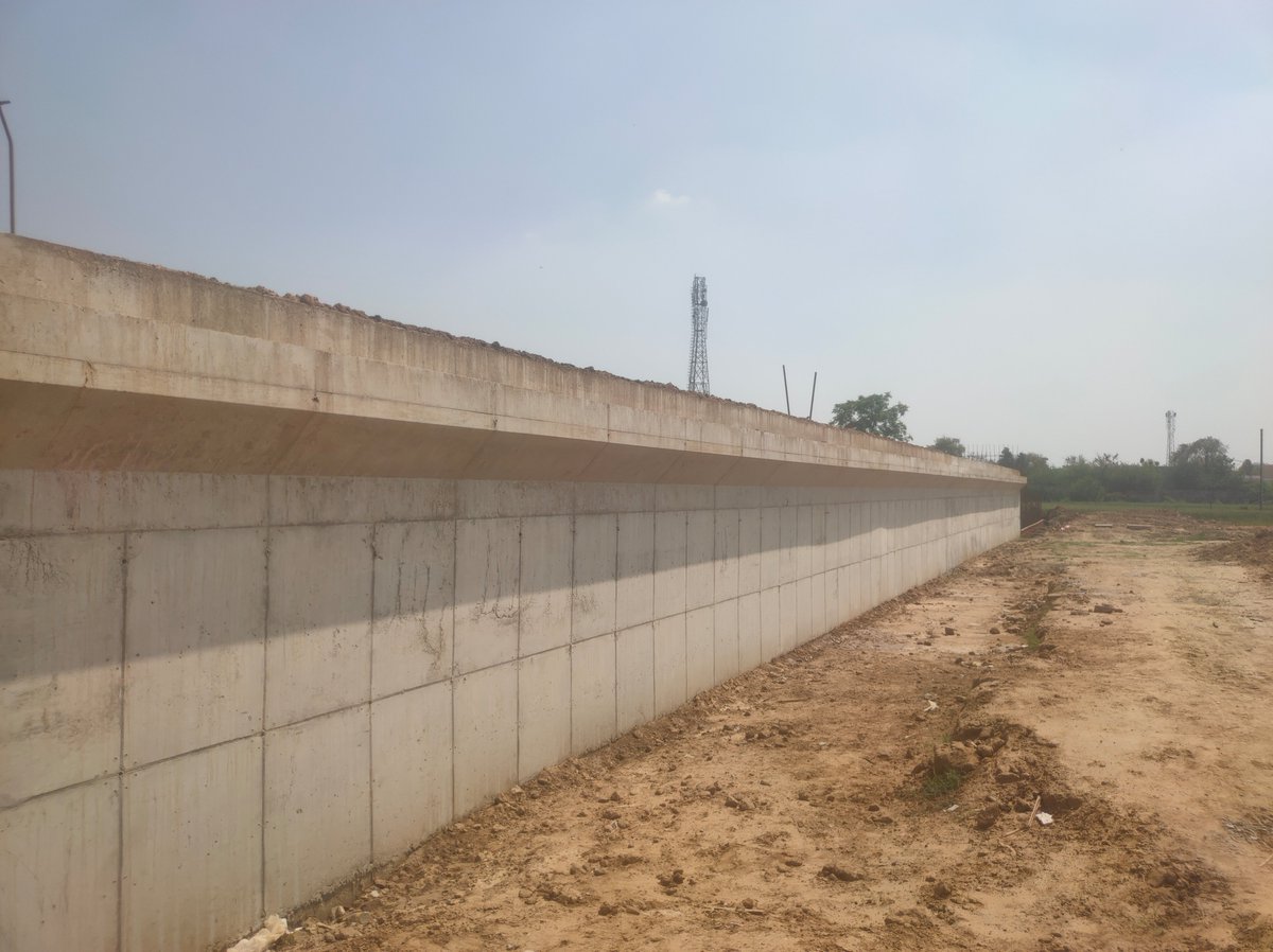 TeamTechF's tweet photo. TeamTech Formwork Solutions contributed to the Ganga Expressway in Uttar Pradesh, executed by Larsen &amp; Toubro.
A hybrid approach using custom panels for hinges &amp; corbels with modular formwork ensured precision and efficient execution on site.
#FormworkSolutions #ModularFormwork https://t.co/za4AGlA03c