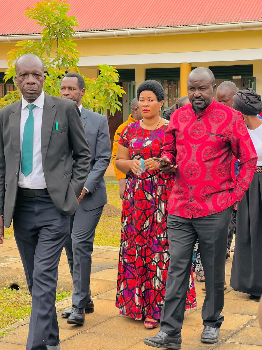 KlaUpdates's tweet photo. UPDATE: NUP lawyers, Csl  @GeorgeMusisi4, Csl Muyiizi are At Butambala Chief Magistrates Court for Hon Muwanga Kivumbi's bail hearing. #KlaUpdates https://t.co/GZpR0UlxMN