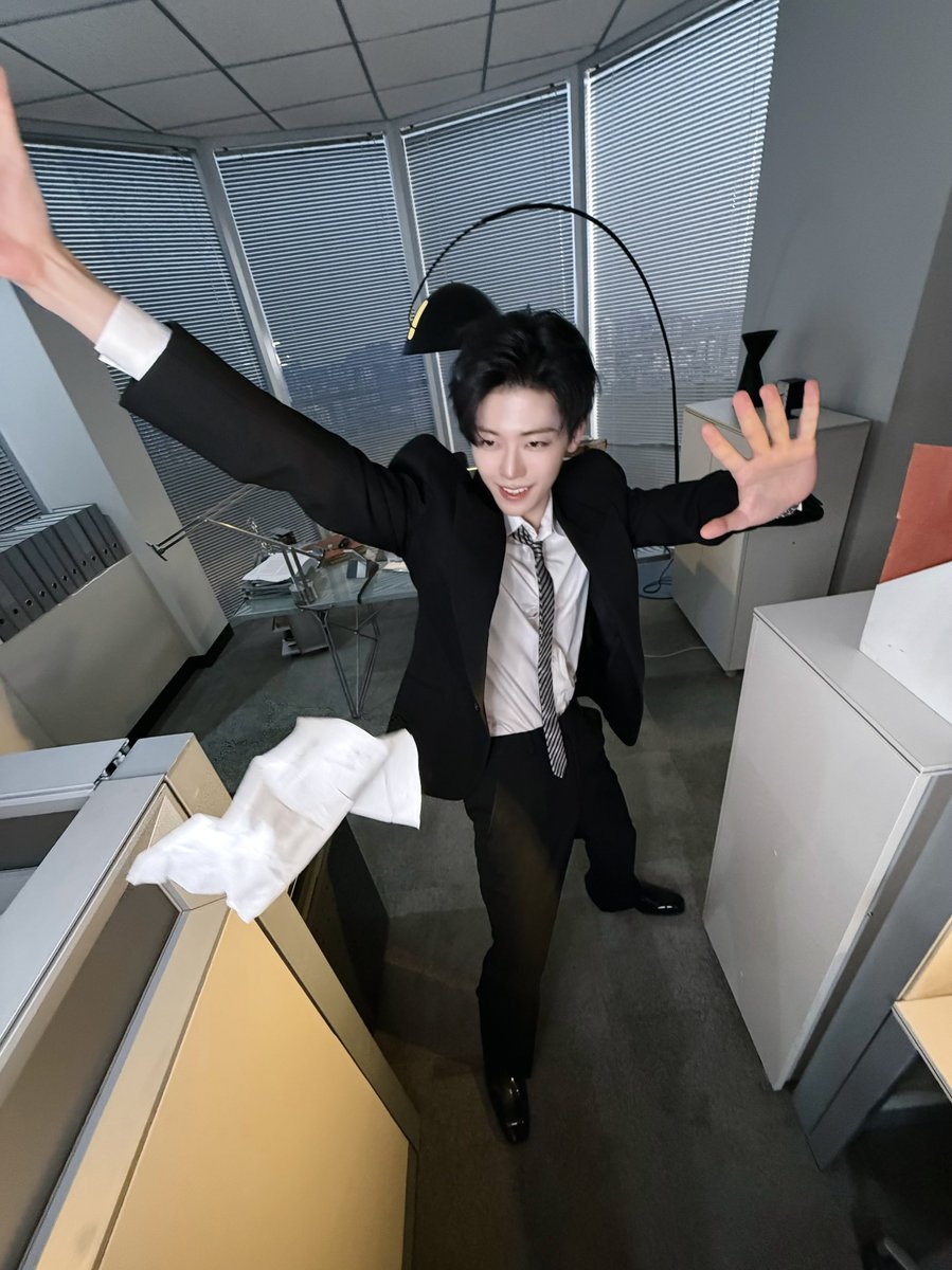 “sorry boss it                          “yeah whatever
won’t happen                           i’m quit”
again”