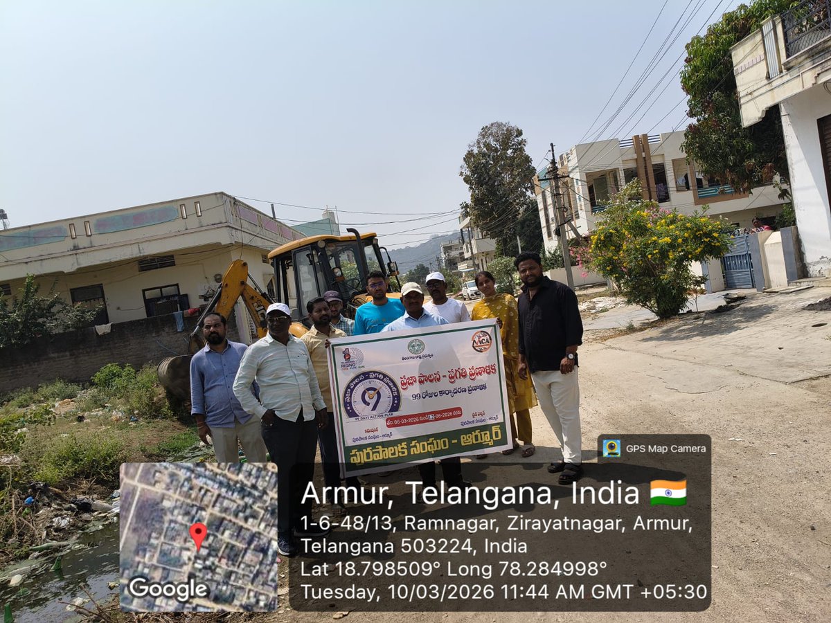 MC_Armur's tweet photo. As a part of Prajapalana pattana pranalika 99 days action plan Desiltation of Drains at various wards in Armoor Municipality #PrajaPalanaPragatiPranalika99daysactionplan
#swachhsurvekshan2025
#TelanganaRising2047 @SwachhBharat @MoHUA_India @tksreedevi  @RoopaMishra77 https://t.co/w4lq3waDkJ