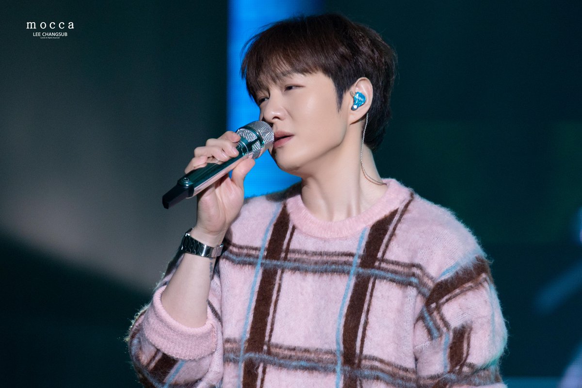 ᴍᴏᴄᴄᴀ☕️ tweet media