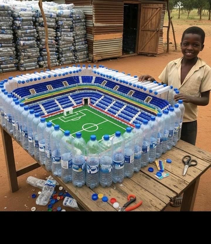 Ce garçon est tellement créatif ! 😍
Si ça apparaît sur ton fil d’actualité, mets-lui un ❤️.