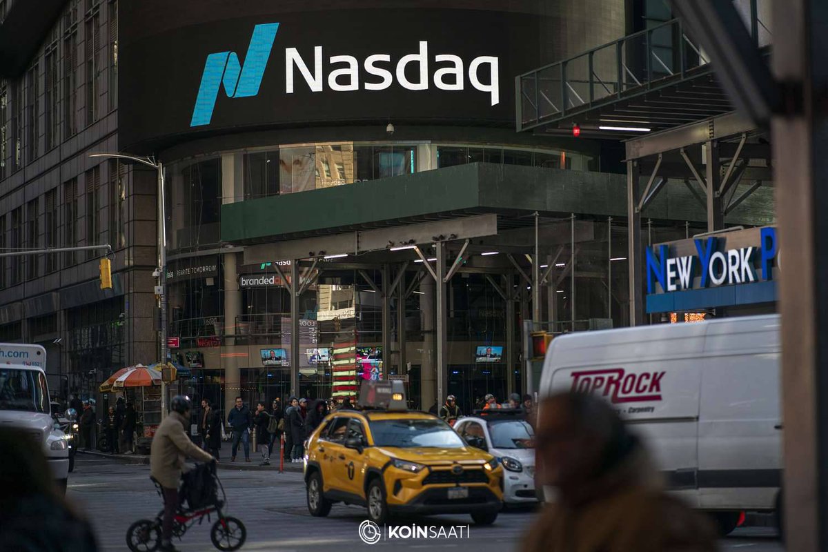 KoinSaati's tweet photo. 🤝 #Nasdaq, Avrupa’daki işlem sonrası süreçleri modernize etmek ve tokenize menkul kıymetlerin kullanımını artırmak için Boerse Stuttgart Group’un blok zinciri tabanlı takas platformu #Seturion ile ortaklık kurdu. 

İş birliği kapsamında Nasdaq’ın Avrupa’daki işlem platformları Seturion altyapısına bağlanacak. İlk aşamada yapılandırılmış ürünler hedeflenirken, ilerleyen dönemde farklı varlık türlerinin de sisteme dahil edilmesi planlanıyor.