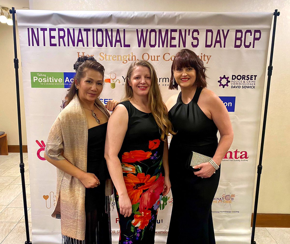 PolicePosAction's tweet photo. Last weekend #PositiveAction officer Klara and PCSO Sam were honoured to support the Women's Community Impact Award organised by Arts for Survival CIC. As part of #IWD, we celebrated inspirational local women who make a difference. Congrats to all the worthy winners! #GiveToGain https://t.co/xAJyo9uijj