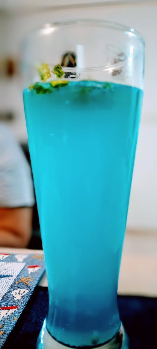 swordsnhammer's tweet photo. @k_pawlowska GM ๐ Katja ๐
I travel from a quiet morning #silhouette to a restless #ocean shore, eventually finding my escape under these ๐ต lights. Itโs a blue-tinted ๐, but Iโm keeping just enough 'yellow' in my glass to get through the #Tuesdayblues
Life's "A Long ๐ฃ๏ธ ๐ถ" enjoy Now ๐ https://t.co/RNJZOaPeOC