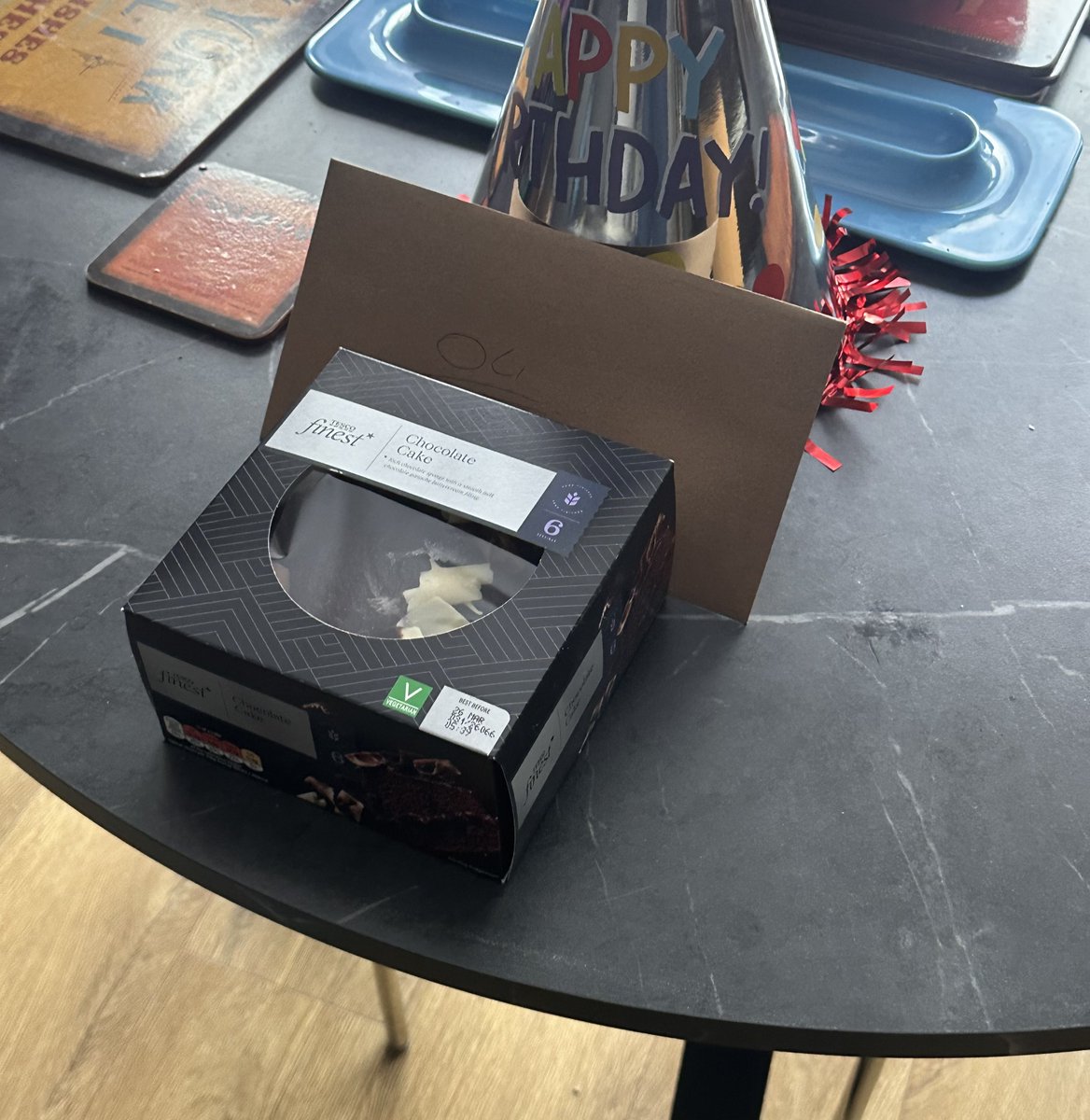 oliverek7 tweet media