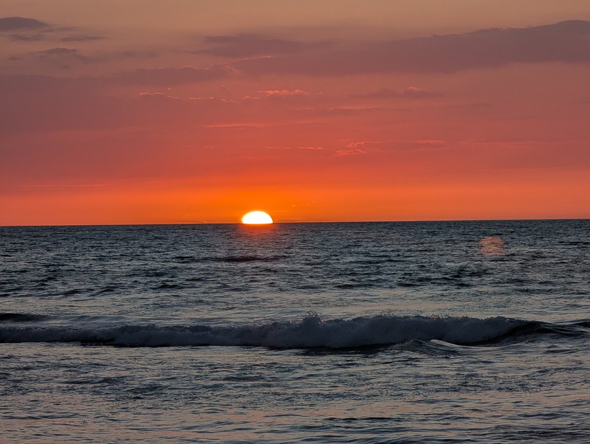 Evil_Merlin tweet media