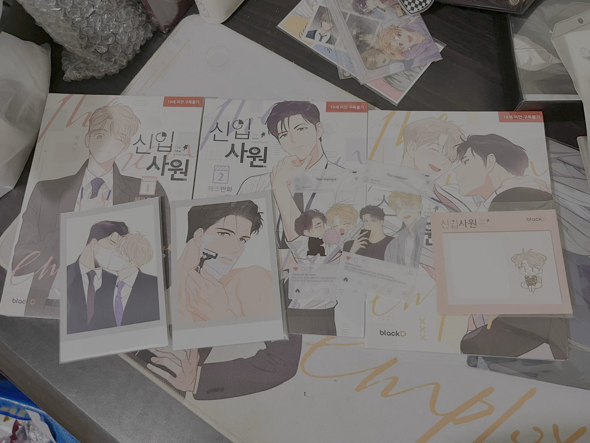 ibeomsgf's tweet photo. wts | lfb [pls help rt]
 ♡ The New Recruit Bookset 1300
- books still sealed 
- PAYO/Nego Dop
- onhand
- dm to mine 
rcbyt! https://t.co/8OyYujjiiu
#twysells https://t.co/UKPZyn2iKV