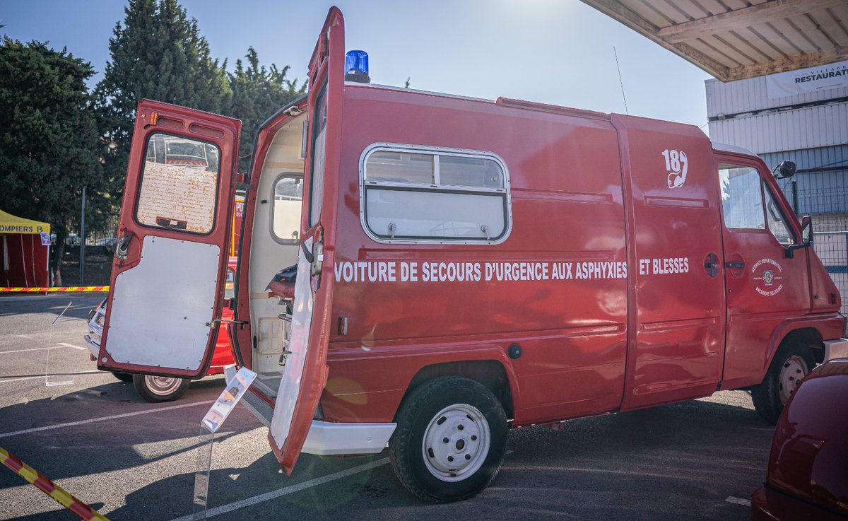 Pompiers_13's tweet image. 🚒✨ De génération en génération, les véhicules de secours d’urgence ont évolué pour intervenir toujours plus vite et plus efficacement.

#Pompiers13 #TransformationTuesday