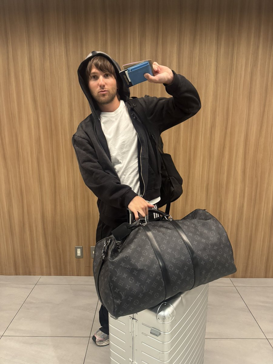 HEAVEN'S GATE tweet media