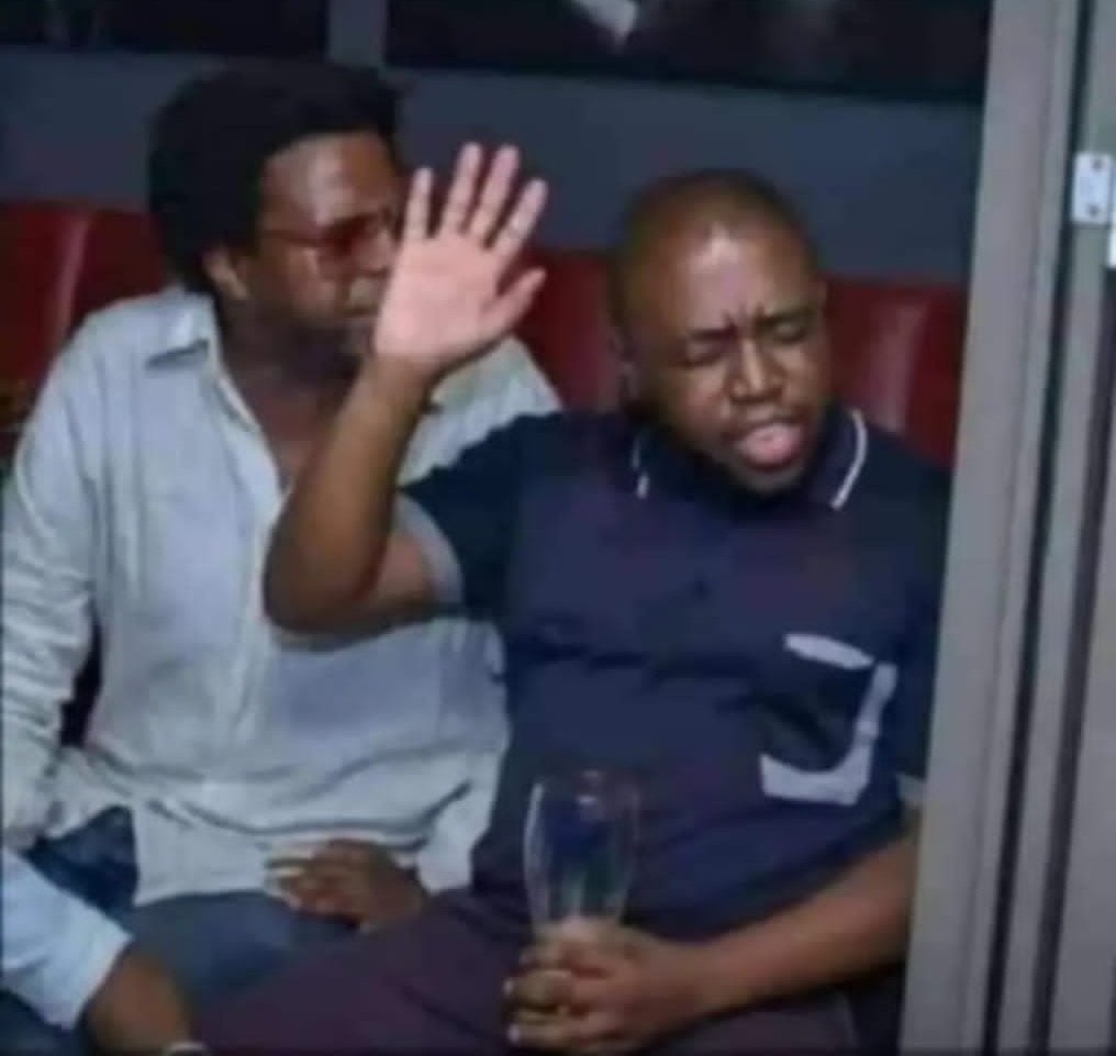 𝐅𝐢𝐧𝐞𝐡𝐚𝐢𝐫 tweet media